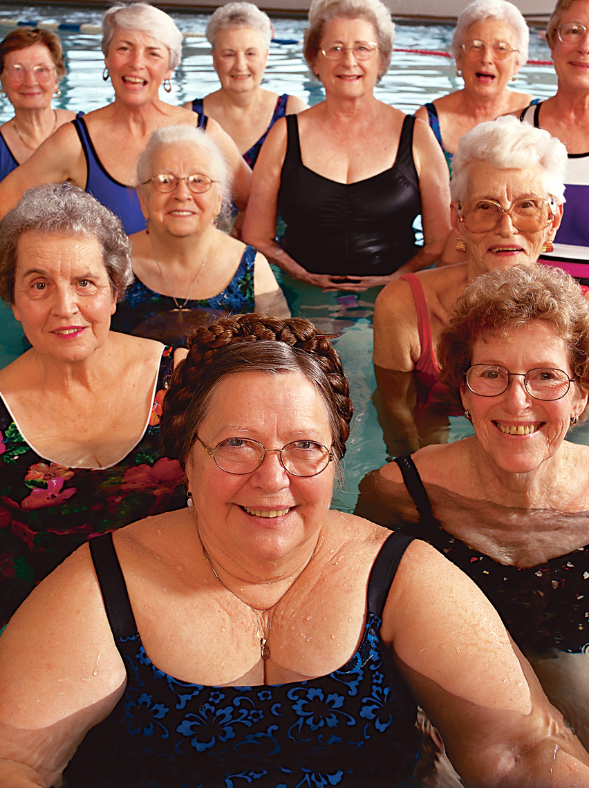 mature-mermaids-senior-women-pool-water-therapy.jpg